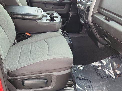 Used 2024 RAM 1500 Warlock AWD/4WD image 13