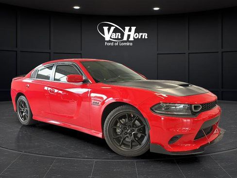 Used 2022 Dodge Charger R/T RWD image 1