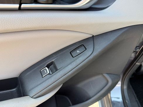 Used 2018 Honda Accord Touring image 10