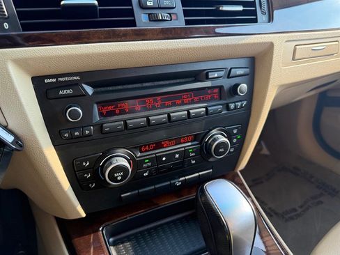 Used 2011 BMW 328i xDrive Sedan image 28