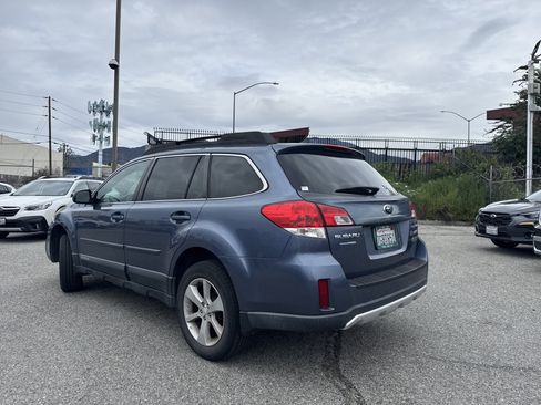 Used 2014 Subaru Outback 2.5i Premium image 4