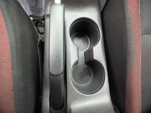 Used 2024 Nissan Versa SR FWD image 22