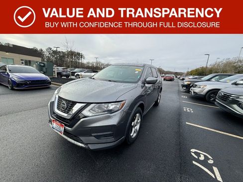 Used 2018 Nissan Rogue S image 1