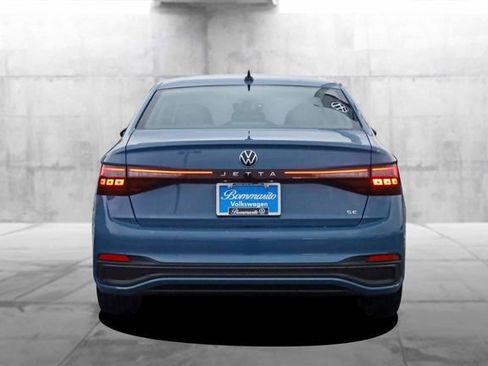 New 2026 Volkswagen Jetta SE image 6