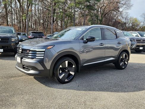 New 2026 Nissan Kicks SR image 2