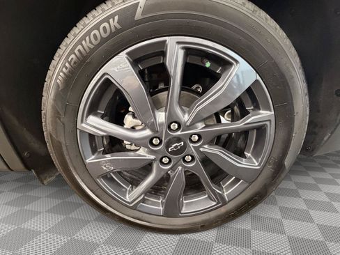 Used 2024 Chevrolet Equinox RS w/ RS Leather Package FWD image 11
