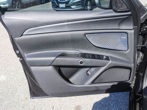 Used 2024 Maserati Grecale GT AWD/4WD image 20