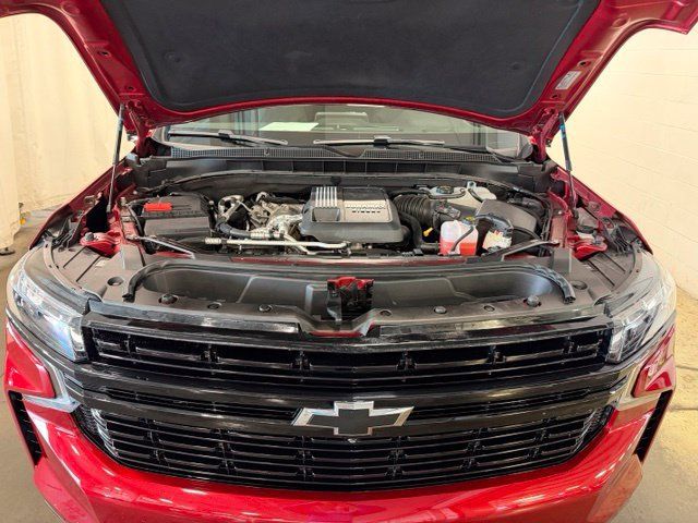 Used 2024 Chevrolet Tahoe RST w/ Luxury Package AWD/4WD image 39