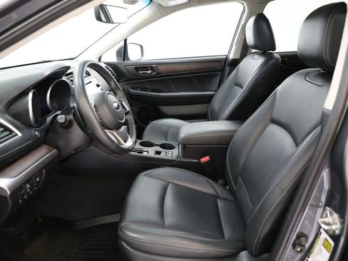 Used 2019 Subaru Outback 3.6R Limited w/ Popular Package #2 AWD/4WD image 11