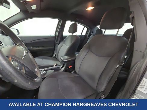 Used 2014 Chrysler 200 LX image 27