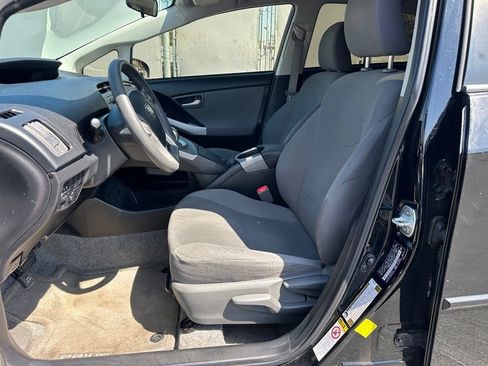 Used 2013 Toyota Prius Two FWD image 10