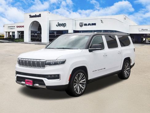 Used 2024 Jeep Grand Wagoneer L Series III AWD/4WD image 3