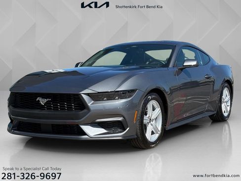 Used 2026 Ford Mustang Premium RWD image 1