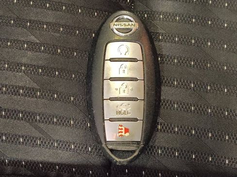 Used 2017 Nissan Altima 2.5 SV w/ Convenience Package image 32