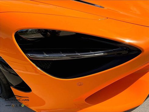 Used 2026 McLaren 750S Spider RWD image 21