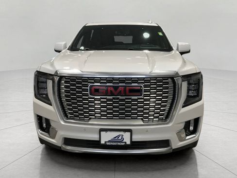 Used 2021 GMC Yukon XL Denali w/ LPO, Illumination Package image 12