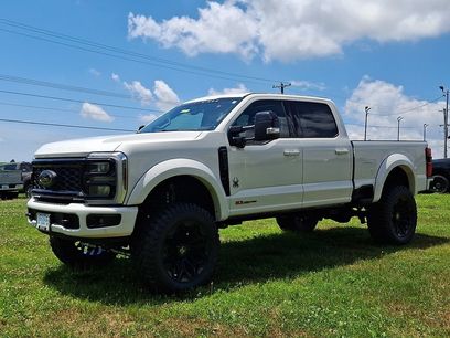 New 2026 Ford F250 Lariat w/ Black Appearance Package