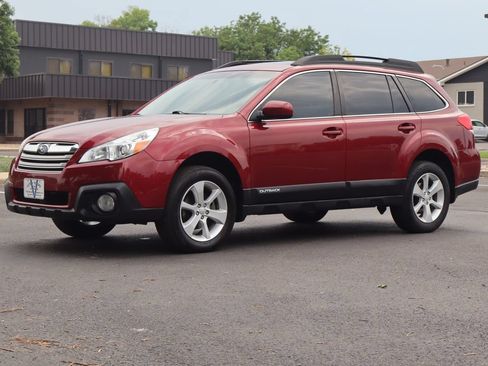 Used 2014 Subaru Outback 2.5i Premium AWD/4WD image 11