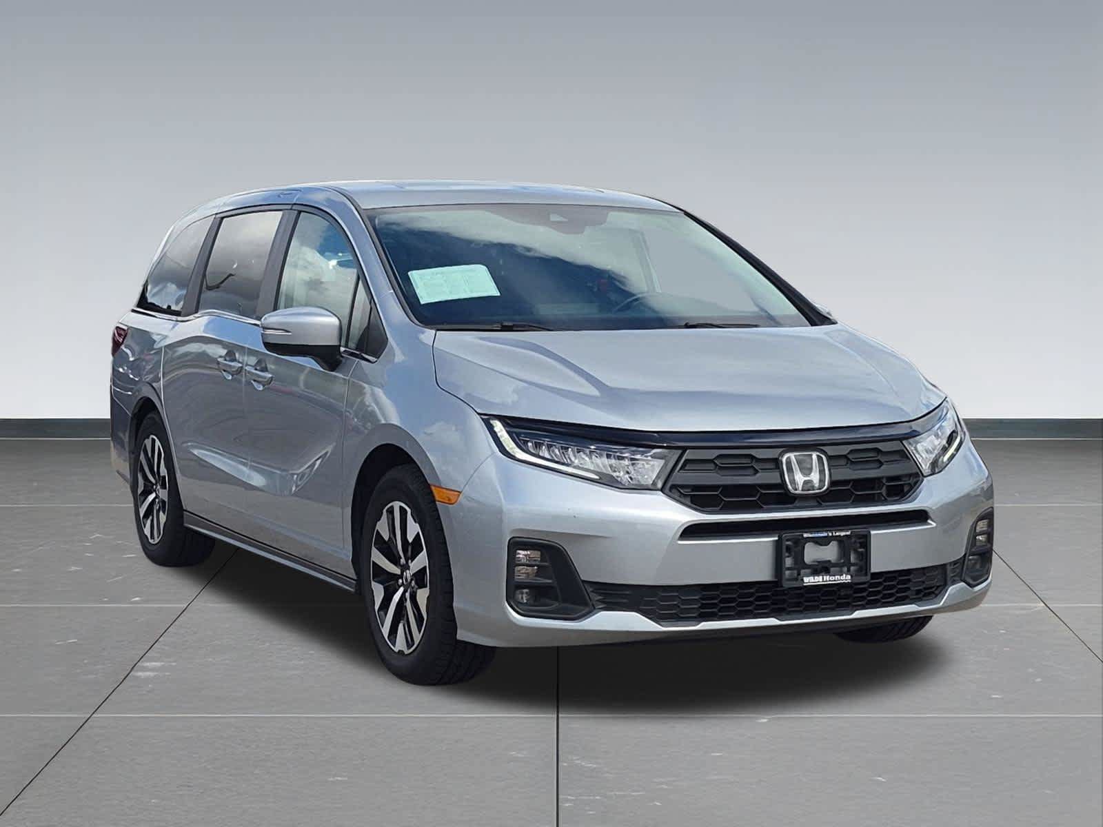 Certified 2025 Honda Odyssey EX-L image 8
