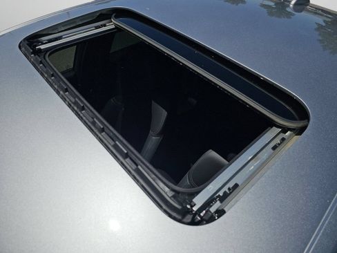 Used 2022 Honda Civic Sport Touring image 8