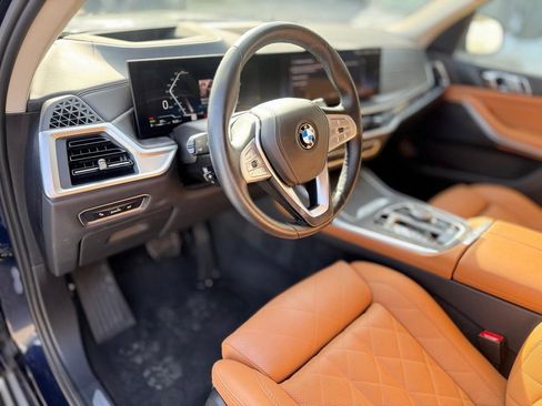 Used 2024 BMW X7 xDrive40i image 14