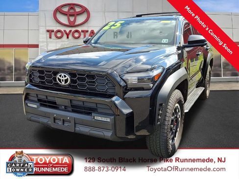 Certified 2025 Toyota 4Runner TRD Off-Road Premium AWD/4WD image 5