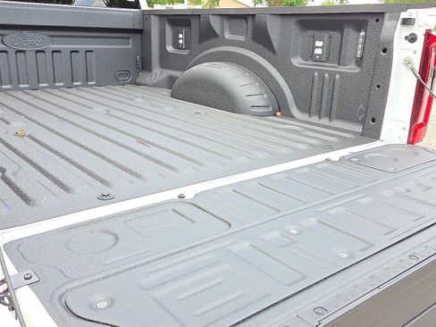 Used 2025 Ford F250 Platinum AWD/4WD image 24