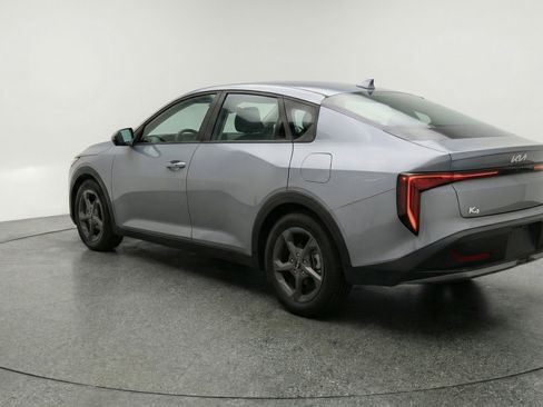 Used 2025 Kia K4 FWD image 6
