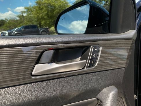 Used 2019 Hyundai Sonata Limited FWD image 14