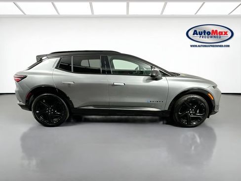 Used 2024 Chevrolet Equinox EV RS FWD image 9