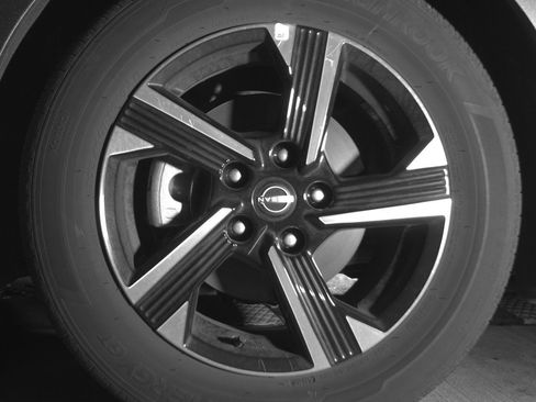 Used 2025 Nissan Sentra SV FWD image 12