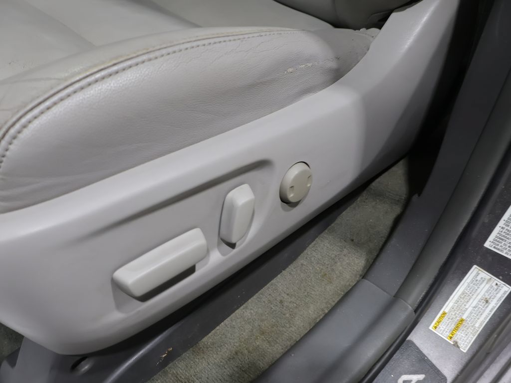 Used 2015 Toyota Sienna XLE AWD/4WD image 18