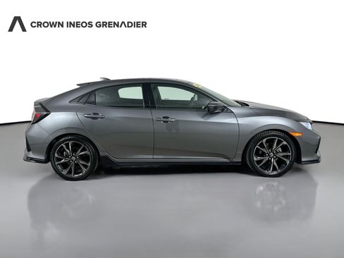 Used 2019 Honda Civic Sport Touring image 4