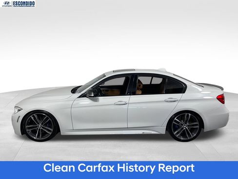 Used 2018 BMW 340i Sedan w/ Premium Package RWD image 2