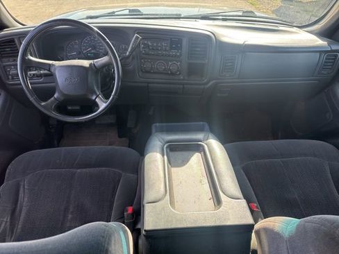 Used 2002 Chevrolet Silverado 2500 LS w/ Electrical Convenience Pkg image 9