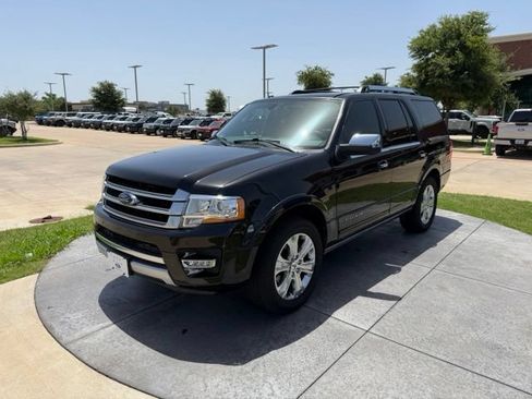 Used 2015 Ford Expedition Platinum RWD image 3
