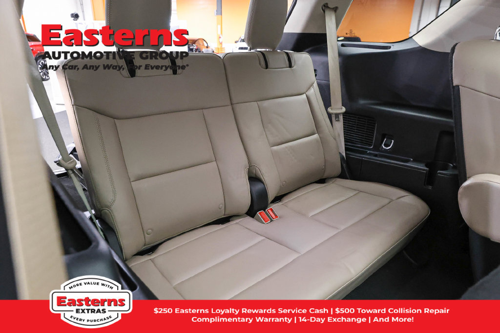 Used 2023 Ford Explorer XLT w/ Equipment Group 202A AWD/4WD image 28