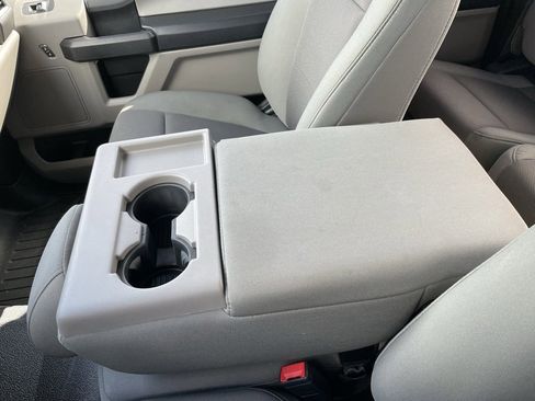 Used 2021 Ford F250 XL w/ Power Equipment Group image 49