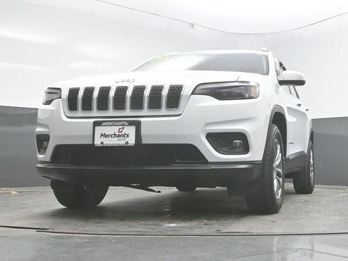 Used 2020 Jeep Cherokee Latitude Plus image 31