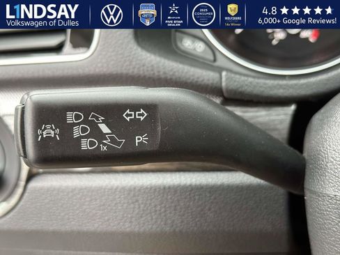 Used 2018 Volkswagen Passat 2.0T SEL Premium image 17