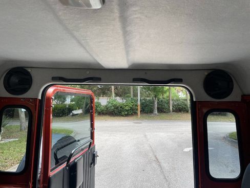 Used 1996 Land Rover Defender image 17
