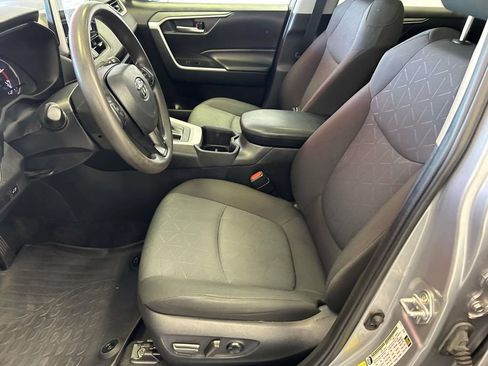 Certified 2024 Toyota RAV4 XLE w/ Convenience Package FWD image 16