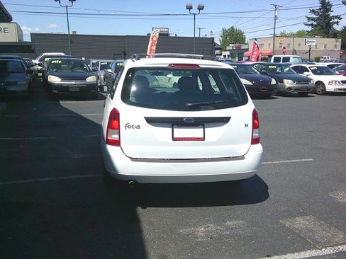 Used 2000 Ford Focus SE image 9