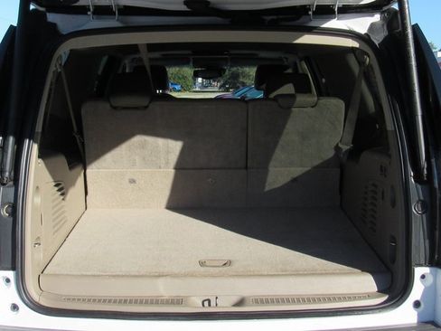 Used 2015 GMC Yukon XL SLT w/ Open Road Package image 5