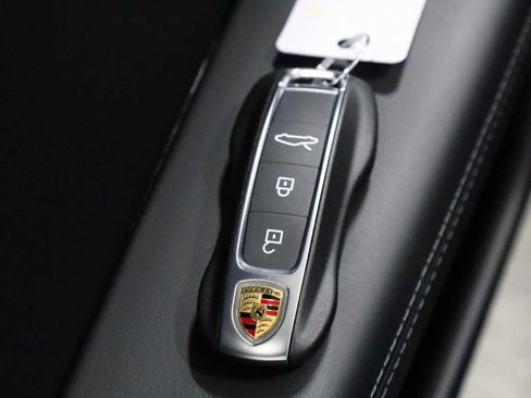 Used 2025 Porsche 911 Carrera RWD image 42