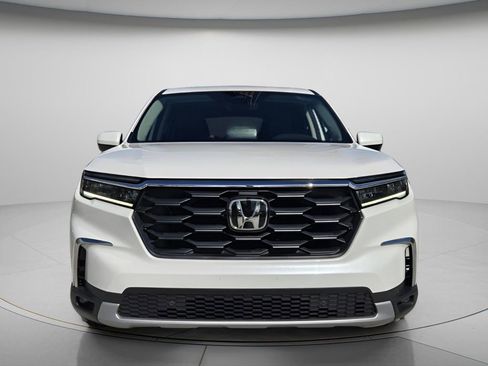 Used 2025 Honda Pilot EX-L image 5