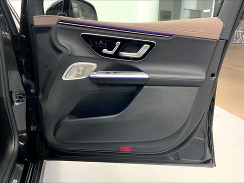 Certified 2023 Mercedes-Benz EQE 350+ SUV image 10
