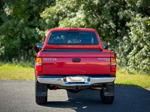 Used 2004 Toyota Tacoma 4x4 Xtracab w/ SR5 Pkg image 7