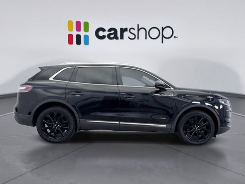 Used 2023 Lincoln Nautilus Reserve w/ Monochromatic Package image 6