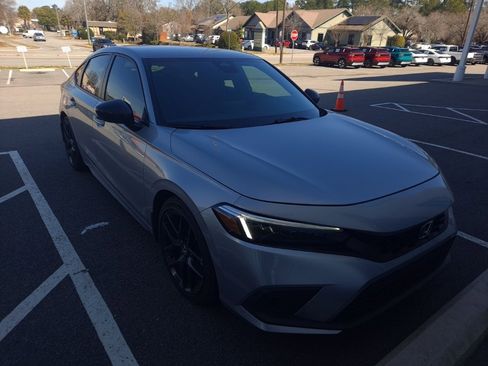 Certified 2024 Honda Civic Sport image 3